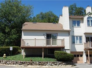 166 Old Brookfield Rd #30-1, Danbury, CT 06810