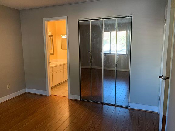 3rd image of 1589 Revere Ln