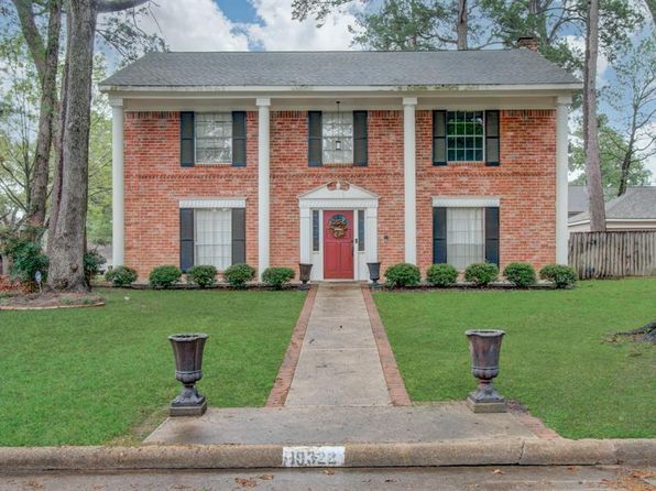 19322 Forest Fern Ct