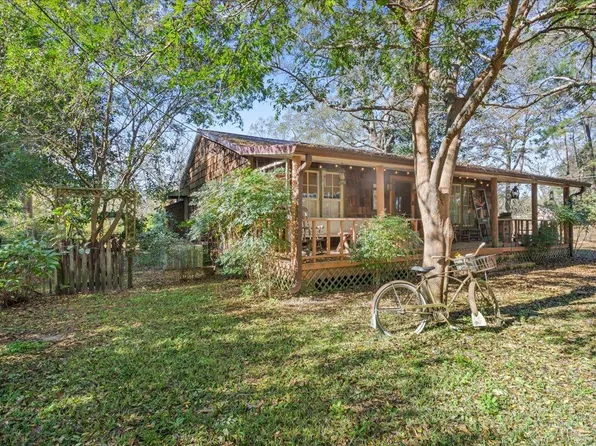 706 Jones Ave, Wiggins, MS 39577