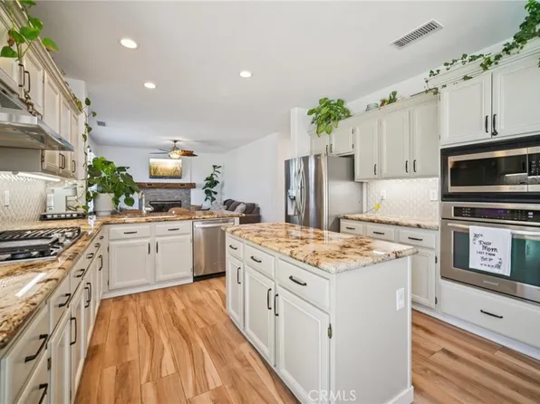 1029 Poppy Tree Pl, Simi Valley, CA 93065