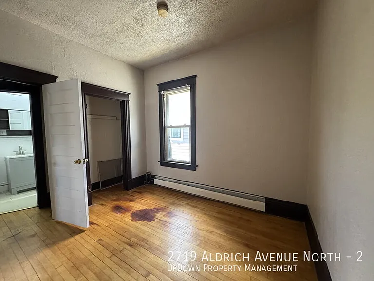 2719 Aldrich Ave N #2 — Photo 6