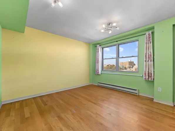 3047 Brighton 6th Street image 16 of 30