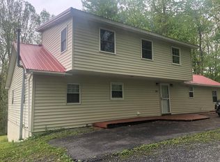190 Godfrey Ct, Rock, WV 24747