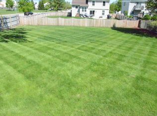 701 Sunnydale Blvd, Streamwood, IL