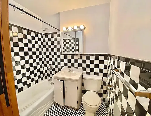 Rented by Crosstown Apartments NYC | media 17