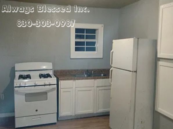 224 NW 2nd St #1, Premont, TX 78375