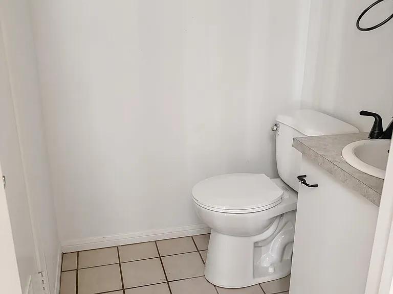 4297 Carpinteria Ave #5 — Photo 7