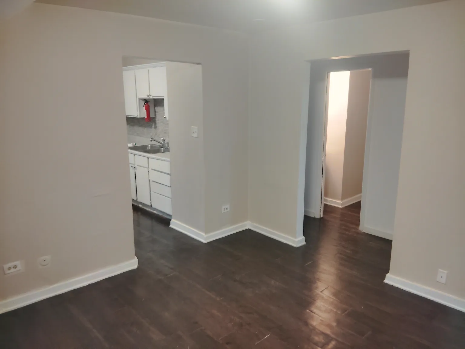 2 bed, 1000 sqft, $995 — Photo 1