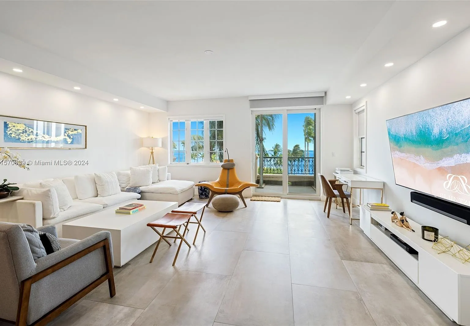 Seaside Condo — Photo 3