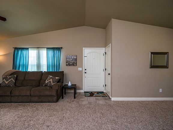 5th image of 1109 SW 155th St
