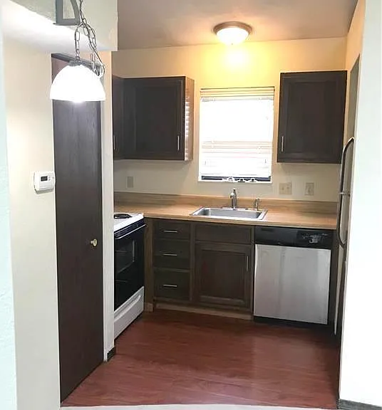 120 Ashley Dr — Photo 6