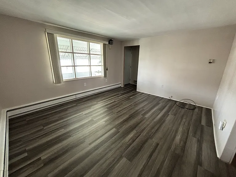 206 Barnard St — Photo 6