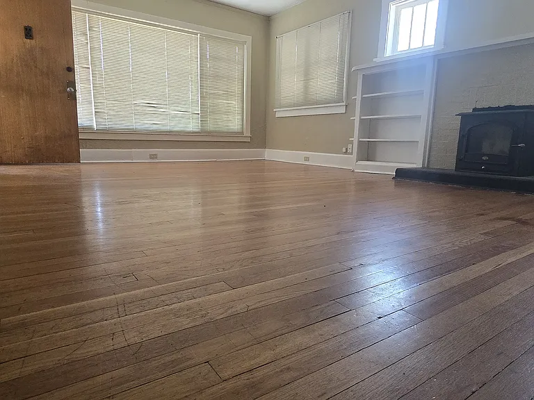 223 Vassar Dr SE #A — Photo 3