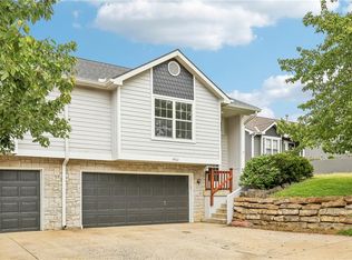 4932 Stoneback Pl, Lawrence, KS 66047