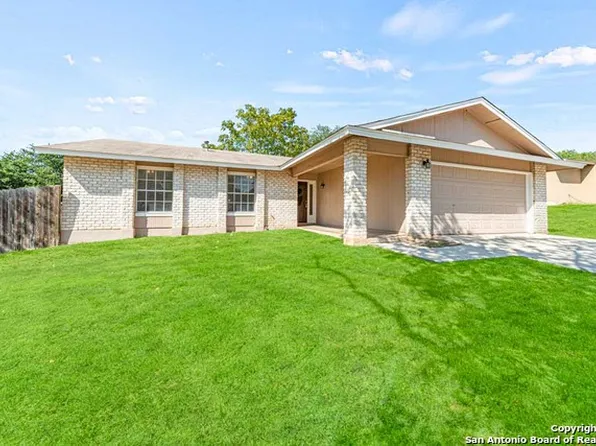 9719 QUICKSILVER DR, San Antonio, TX 78245