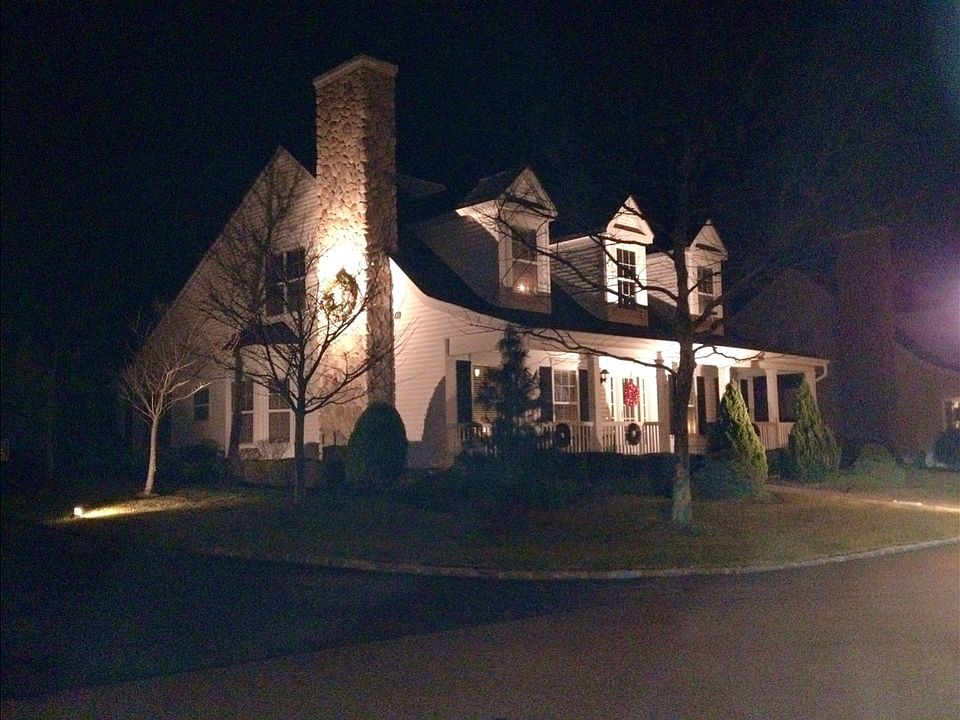 5 Black Pine St Calverton NY Zillow