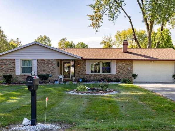 2221 Van Buskirk Rd, Anderson, IN 46011