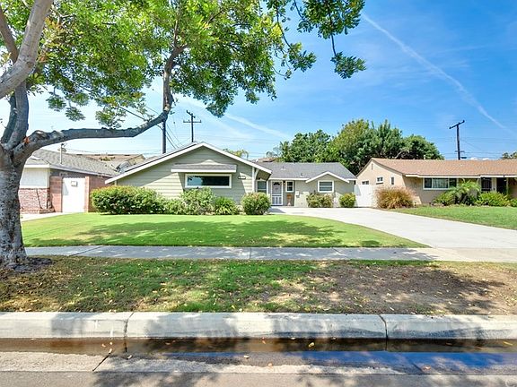 2nd image of 9207 Via Vista Dr