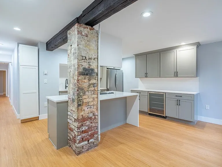 614 Columbus Ave — Photo 4