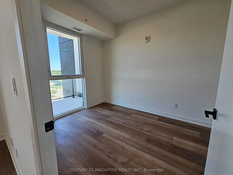 33 Erie Ave #702 — Photo 13
