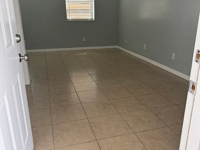 133 N Franklin St — Photo 3
