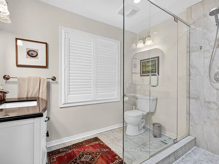 2354 Marine Dr — Photo 23