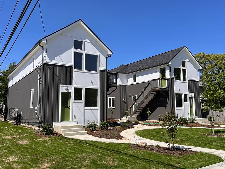 487 Mithoff St — Photo 21