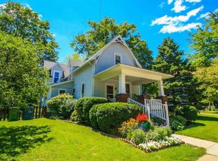 317 W 8th St, Marysville, OH