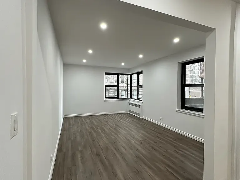 70 Clark St #2C — Photo 6