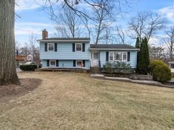 9 Red Oak Terrace, Newburgh, NY 12550