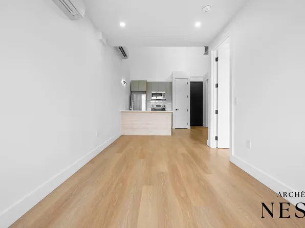 462 East 29th Street image 11 of 20