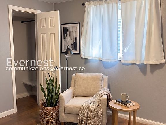 5th image of 1808 Riverview Dr
