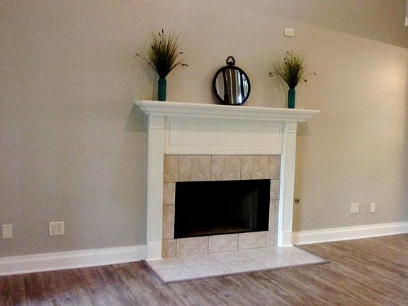 4th image of 111 Briarmeadow Dr