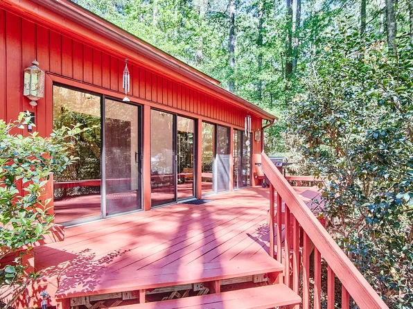 152 Cedar Hills Cir, Chapel Hill, NC 27514