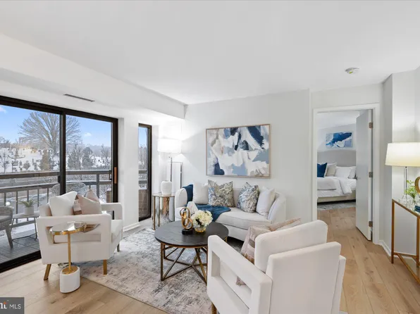 2111 Wisconsin Ave NW APT 525, Washington, DC 20007