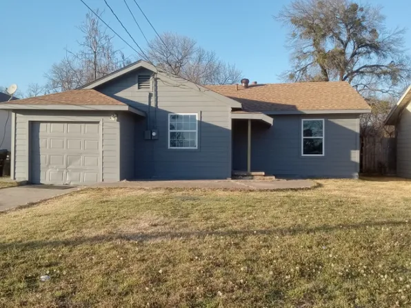 3908 Templeton St, Greenville, TX 75401