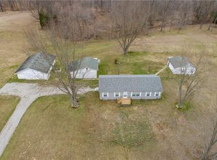 6813 Poplar Grove Rd, Freetown, IN 47235