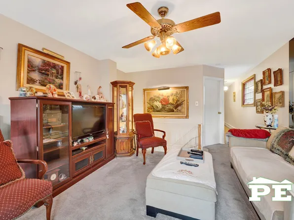 2068 Hendrickson Street image 6 of 29