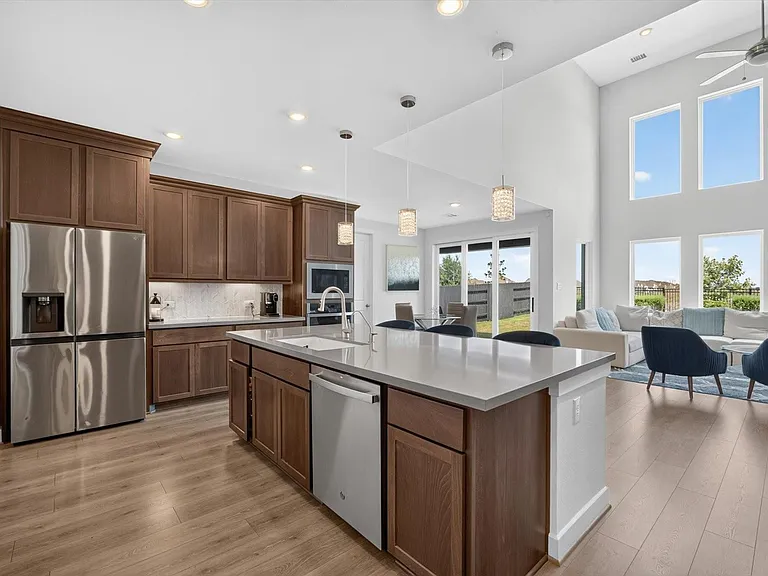 7410 Wildrye Meadow Ln — Photo 12