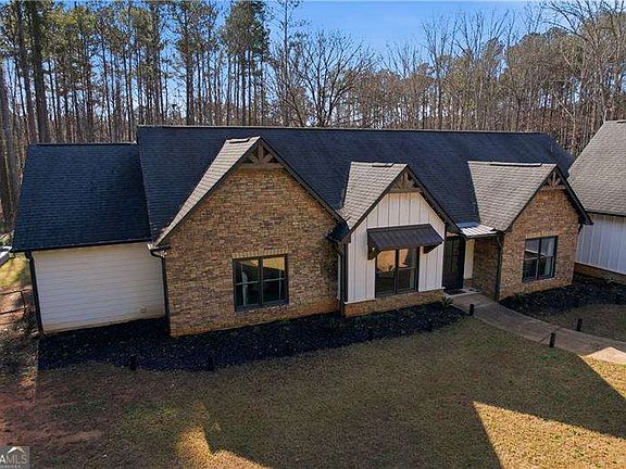 2nd image of 635 Colbert Rd