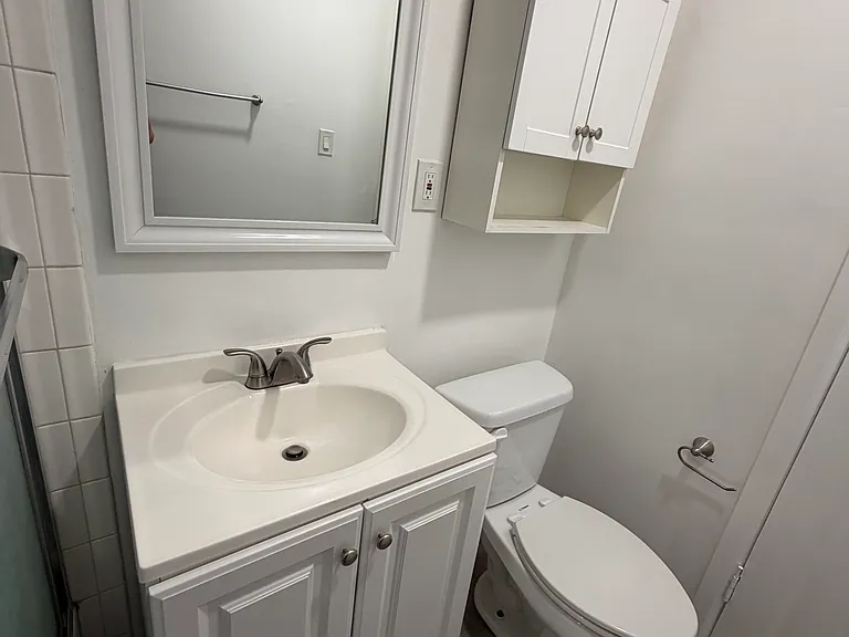 917 Georgia St — Photo 5