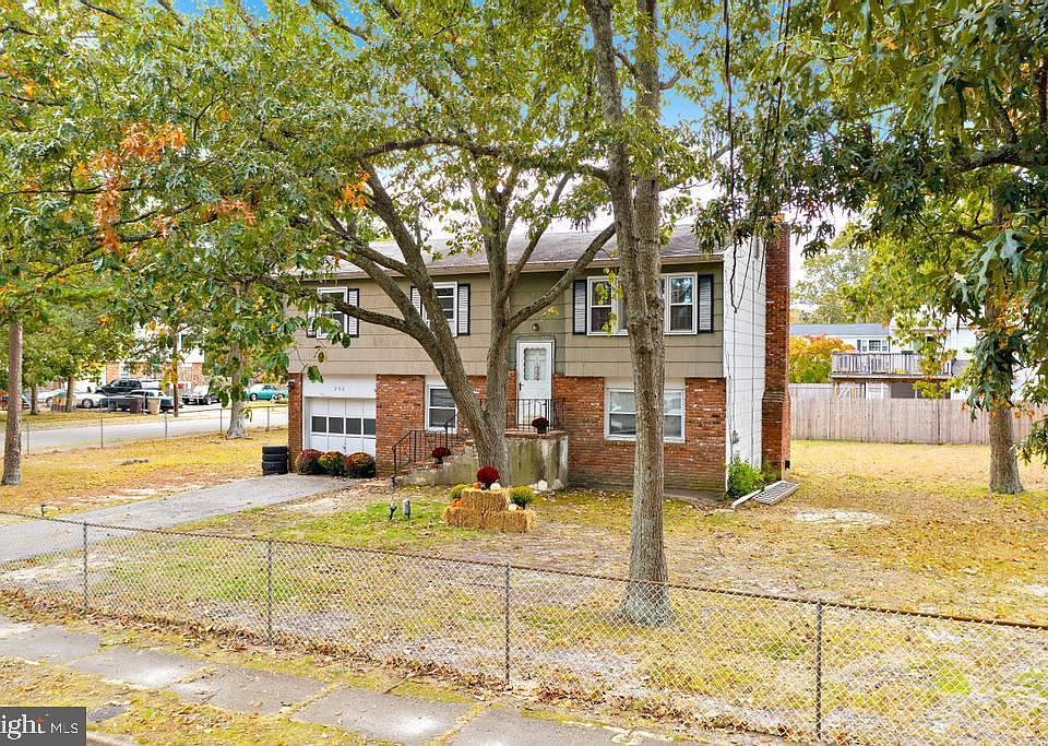 1st image of 250 Point Pleasant Ave