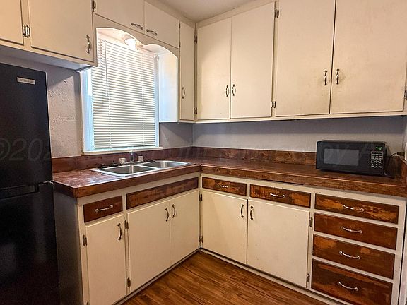 5th image of 708 Oak Ave
