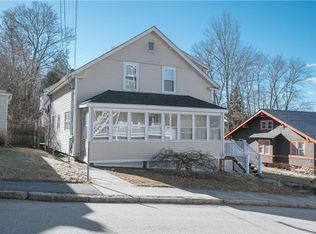 88 Summit Ave, West Warwick, RI 02893