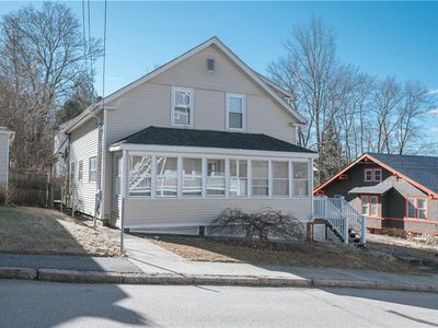 88 Summit Ave, West Warwick, RI, 02893