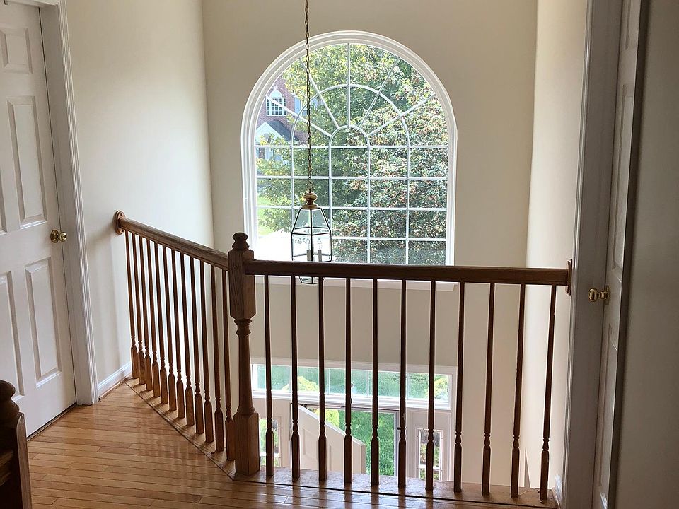1st image of 7406 Hogarth Ct
