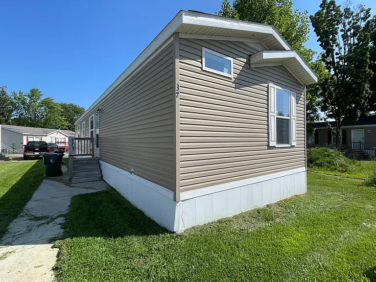 37 Starling Hill Dr #244 — Photo 13