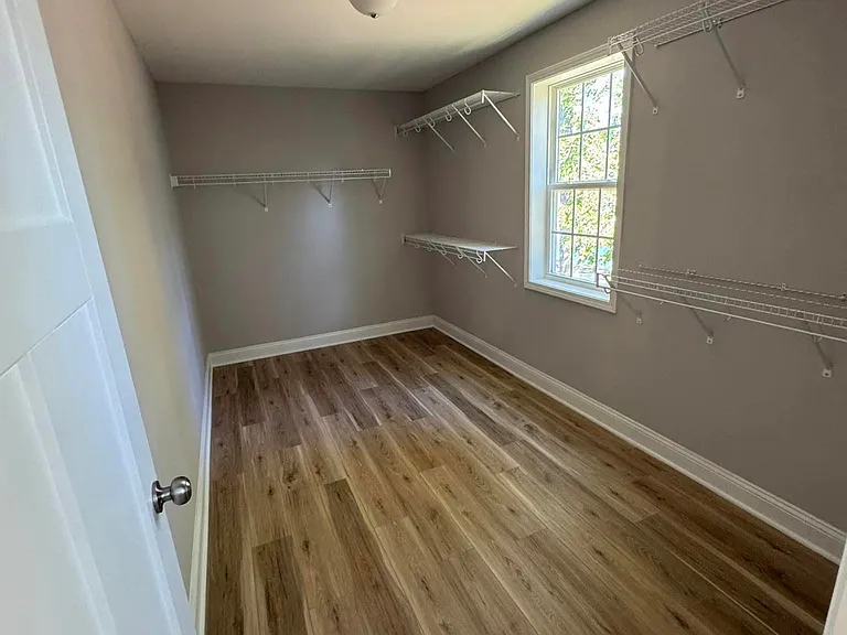 895 S Henley St — Photo 7