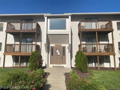 30060 W Twelve Mile Rd #96, Farmington Hills, MI, 48334